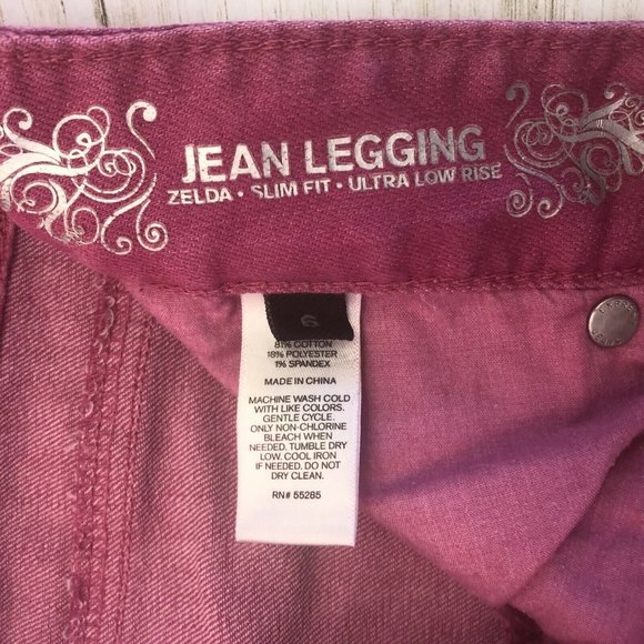 Junior Women’s Express Zelda Slim Fit Pink Jeans - Picture 2 of 6